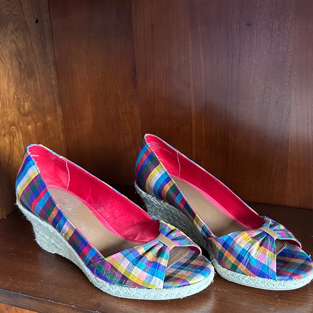 Liz Claiborne Colorful Plaid Espadrille Wedges